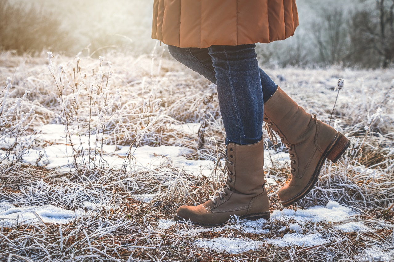 Spośród jakiego obuwia damskiego wybrać modne buty na zimę?